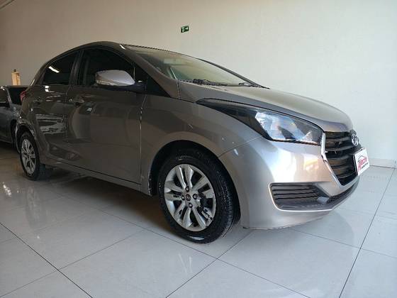 HYUNDAI HB20 1.0 COMFORT PLUS 12V FLEX 4P MANUAL